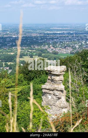 Die Schornsteinfelsenformation des Teufels auf dem Leckhampton Hill, Cheltenham Stockfoto