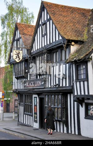 16th Century The Black Lion Inn, Bridge Street, Bishop’s Stortford, Hertfordshire, England, Vereinigtes Königreich Stockfoto