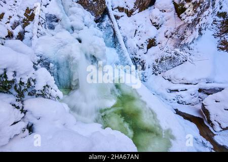 Gefrorener Wasserfall im Winter, riesloch Wasserfälle, bodenmais, bayerischer Wald Nationalpark, bayern, deutschland Stockfoto