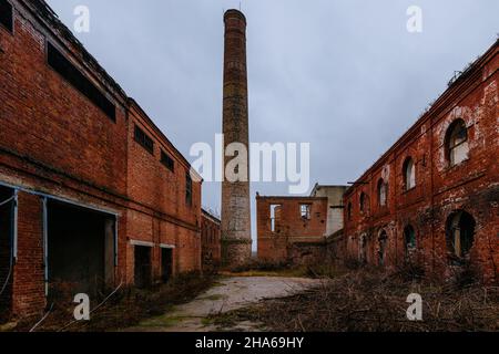 Alte verlassene Novotavolzhansky Zuckerfabrik in der Region Belgorod. Stockfoto