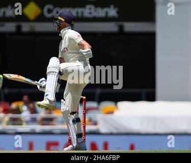 Brisbane, Großbritannien. 11th Dez 2021. Ben Stokes aus England wird am 12/11/2021 in Brisbane, Großbritannien, entlassen und gefangen genommen. (Foto von Patrick Hoelscher/News Images/Sipa USA) Quelle: SIPA USA/Alamy Live News Stockfoto