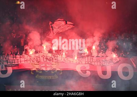 Genua, Italien. 10th Dez 2021. Unterstützer (Genua) während des italienischen "Serie A"-Spiels zwischen Genua 1-3 Sampdoria im Luigi Ferraris Stadion am 10. Dezember 2021 in Genua, Italien. Quelle: Maurizio Borsari/AFLO/Alamy Live News Stockfoto