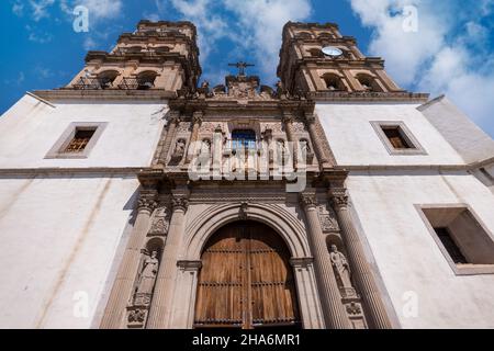 Mexiko, katholische Kirche der Kathedrale Basilika von Durango im kolonialen historischen Stadtzentrum gegenüber Durango Central Square Plaza de Armas. Stockfoto