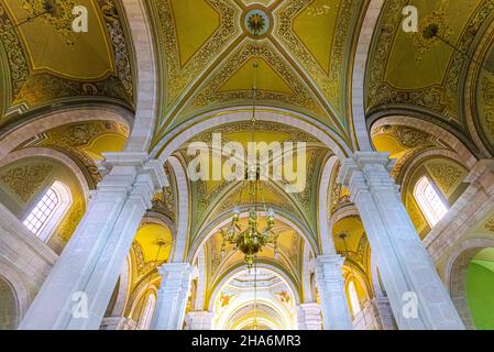 Mexiko, katholische Kirche der Kathedrale Basilika von Durango im kolonialen historischen Stadtzentrum gegenüber Durango Central Square Plaza de Armas. Stockfoto