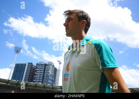 Brisbane, Großbritannien. 11th Dez 2021. Pat Cummins aus Australien spazierend nach dem ersten Test auf der Gabba in Brisbane, Großbritannien am 12/11/2021. (Foto von Patrick Hoelscher/News Images/Sipa USA) Quelle: SIPA USA/Alamy Live News Stockfoto