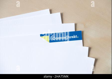 Rottweil, Deutschland. 09th Dez 2021. Die Worte „Kosmos direkt“ sind auf einem Brief des Versicherers zu sehen. Kredit: Silas Stein//dpa/Alamy Live Nachrichten Stockfoto