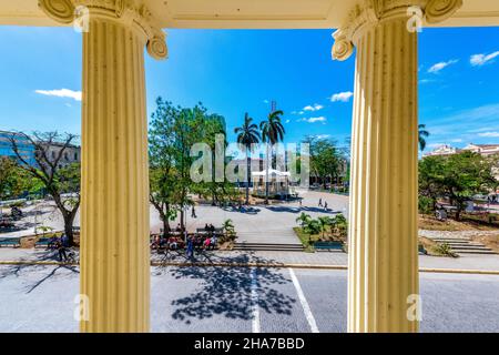 Alte Architektur Detail der öffentlichen Bibliothek Jose Marti Fassade, die in einem National Monument Bezirk namens "Leoncio Vidal Park und seine Sur befindet Stockfoto