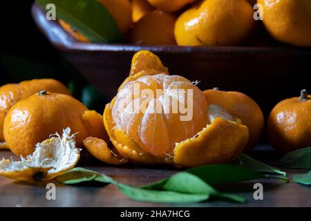 Baby Orange Santang Madu ist eine Art Orange aus China mit einem süßen Geschmack und verlockenden Aroma. Diese Frucht wird oft während des chinesischen Neujahrs ce verzehrt Stockfoto