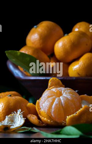 Baby Orange Santang Madu ist eine Art Orange aus China mit einem süßen Geschmack und verlockenden Aroma. Diese Frucht wird oft während des chinesischen Neujahrs ce verzehrt Stockfoto