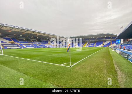 Allgemeiner Blick in das Stadion während des Sky Bet Championship-Spiels zwischen Birmingham City und Cardiff City in St Andrews, Birmingham, England am 11. Dezember 2021. Foto von Karl Newton / Prime Media Images. Stockfoto