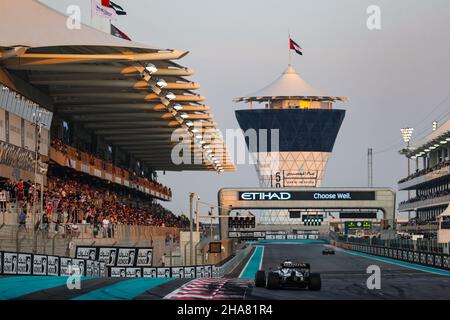 Abu Dhabi, Abu Dhabi. 11th Dez 2021. Yuki Tsunoda (JPN) AlphaTauri AT02. 11.12.2021. Formel 1 Weltmeisterschaft, Rd 22, Abu Dhabi Grand Prix, Yas Marina Circuit, Abu Dhabi, Qualifying Day. Bildnachweis sollte lauten: XPB/Press Association Images. Quelle: XPB Images Ltd/Alamy Live News Stockfoto