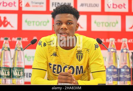 La Turbie, Frankreich - 11. Dezember 2021: AS Monaco - PSG Paris Saint-Germain Pressekonferenz und Trainingssitzung (J18, L1) mit Aurelien Tchouameni. Mandoga Media Deutschland, Liga 1, Ligue 1 Stockfoto