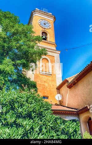 Die mittelalterliche Architektur von Eze, ikonisches Dorf in der Nähe der Stadt Nizza, Cote d'Azur, Frankreich. Es ist einer der bekanntesten touristischen Ort der Frenc Stockfoto