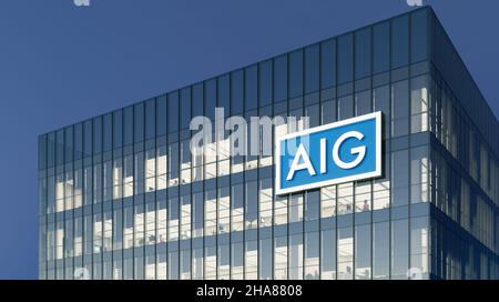 New York, NY, USA. 18. Oktober 2021, nur redaktionelle Verwendung, 3D CGI. AIG - American International Group. Finanz- und Versicherungsgesellschaft. Arbeitsplatz in hoch- Stockfoto