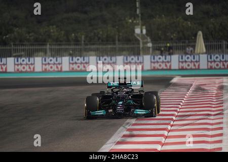 11th. Dezember 2021, Yas Marina Circuit, Abu Dhabi, FORMEL 1 ETIHAD AIRWAYS ABU DHABI GRAND PRIX 2021, im Bild Lewis Hamilton (GBR), Mercedes-AMG Petronas Formula One Team Stockfoto