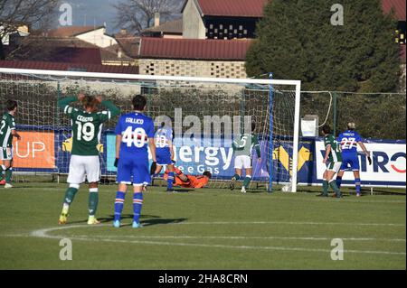 Verona, Italien. 11th Dez 2021. GOL SAMPDORIA 1 A 0 während Hellas Verona Women vs UC Sampdoria, Italienischer Fußball Serie A Frauenspiel in Verona, Italien, Dezember 11 2021 Kredit: Unabhängige Fotoagentur/Alamy Live News Stockfoto