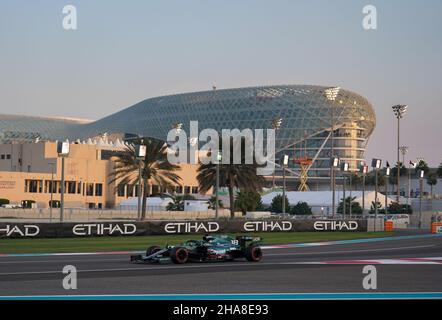 Yas Marina Circuit, Yas Island 11th. Dezember 2021 Lanze Wanderung während der FORMEL 1 ETIHAD AIRWAYS ABU DHABI GRAND PRIX 2021 in den Vereinigten Arabischen Emiraten Eleanor Hoad Stockfoto