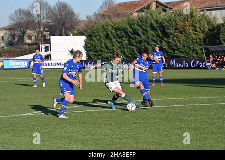 Verona, Italien. 11th Dez 2021. Alessia Rognoni (Verona) während Hellas Verona Women vs UC Sampdoria, Italienischer Fußball Serie A Frauenspiel in Verona, Italien, Dezember 11 2021 Kredit: Unabhängige Fotoagentur/Alamy Live Nachrichten Stockfoto