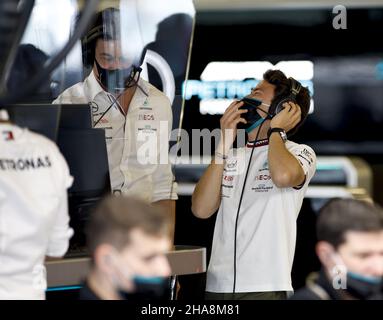 DE VRIES Nyck (NED), Reservefahrer von Mercedes AMG F1 GP, Portrait während des Formel 1 Etihad Airways Abu Dhabi Grand Prix 2021, 22th Lauf der FIA Formel 1 Weltmeisterschaft 2021 vom 10. Bis 12. Dezember 2021 auf dem Yas Marina Circuit, in Yas Island, Abu Dhabi - Foto: Dppi/DPPI/LiveMedia Stockfoto