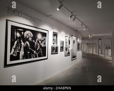 Fotoausstellung von Jean-Marie Périer im Centro Cultural La Malagueta, Malaga, Andalusien, Spanien. Stockfoto