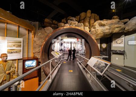 Las Vegas, MÄR 12 2021 - Innenansicht des National Atomic Testing Museum Stockfoto