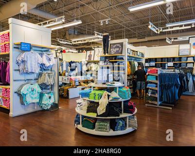 Las Vegas, MAI 15 2021 - Innenansicht der Las Vegas South Premium Outlets Stockfoto