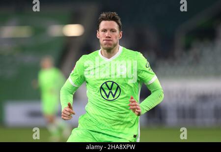 Wolfsburg, Deutschland. 11th Dez, 2021. firo 1st Bundesliga. 2021/2022 Fußball: Fuvuball: 11.12.2021 VfL Wolfsburg - VfB Stuttgart VfL Wout Weghorst, Einzelaktion, Credit: dpa/Alamy Live News Stockfoto