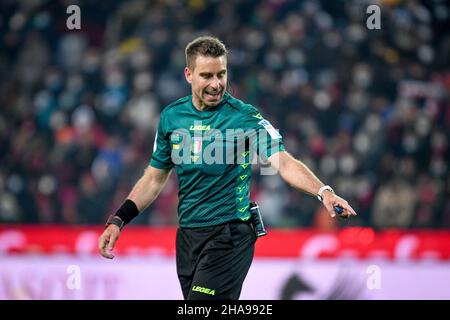 Udine, Italien. 11th Dez 2021. Der Schiedsrichter des Spiels Francesco Fourneau während Udinese Calcio gegen AC Mailand, italienische Fußballserie A Spiel in Udine, Italien, Dezember 11 2021 Kredit: Independent Photo Agency/Alamy Live News Stockfoto