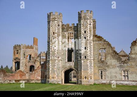 Cowdray House Tudor Herrenhaus, Midhurst, West Sussex, England, Vereinigtes Königreich Stockfoto