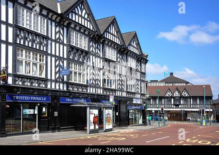 Schwarz-weiße Gebäude, Stephenson Place, Chesterfield, Derbyshire, England, Vereinigtes Königreich Stockfoto