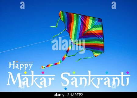 Schöne Grußkarte für Happy Makar Sankranti mit Drachen Stockfoto