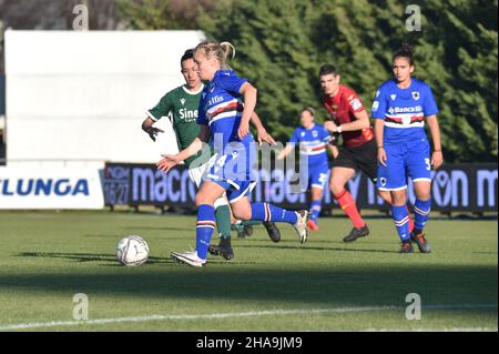 Verona, Italien. 11th Dez 2021. Anna Auvinen (Sampdoria) während Hellas Verona Women vs UC Sampdoria, Italienischer Fußball Serie A Frauenspiel in Verona, Italien, Dezember 11 2021 Kredit: Unabhängige Fotoagentur/Alamy Live News Stockfoto