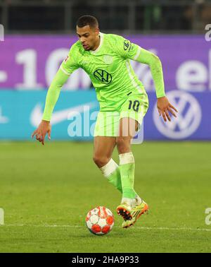 Wolfsburg, Deutschland. 11th Dez, 2021. firo 1st Bundesliga. 2021/2022 Fußball: Fuvuball: 11th. Dezember 2021 VfL Wolfsburg - VfB Stuttgart 0: 2 VfL Lukas Nmecha, Einzelaktion, Credit: dpa/Alamy Live News Stockfoto