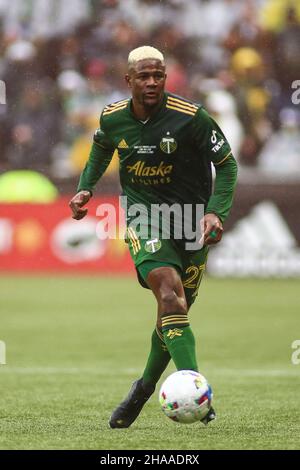 Portland, OR, USA. 11th Dez 2021. Portland Timbers spielen Dairon Asprilla (27) mit dem Ball während eines Spiels zwischen dem New York City FC und Portland Timbers im MLS Cup 2021 im Providence Park in Portland, OR. Sean Brown/CSM/Alamy Live News Stockfoto