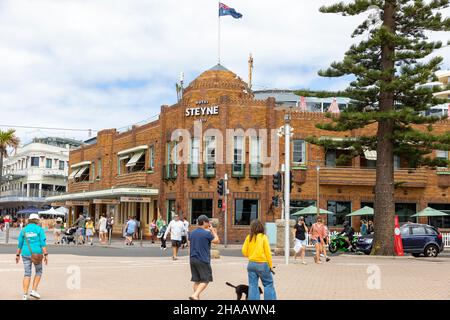 Das Hotel Steyne in Manly Beach, lokale Bar, Bistro und Hotel am Corso, Sydney, NSW, Australien Stockfoto