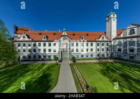 Blick auf den Fronhof und die ehemalige Fürstbischöfliche Residenz in Augsburg Stockfoto