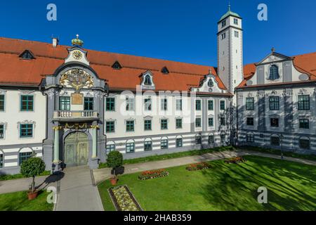 Blick auf den Fronhof und die ehemalige Fürstbischöfliche Residenz in Augsburg Stockfoto