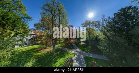 Blick auf den Fronhof und die ehemalige Fürstbischöfliche Residenz in Augsburg Stockfoto