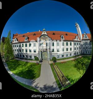 Blick auf den Fronhof und die ehemalige Fürstbischöfliche Residenz in Augsburg Stockfoto