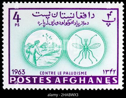 MOSKAU, RUSSLAND - 25. JULI 2019: In Afghanistan gedruckte Briefmarke zeigt Anopheles Mosquito (Anopheles sp.), Ausrottung der Malaria-Serie, um 196 Stockfoto