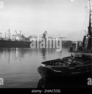 Gdañsk, 1969-12. Stocznia Gdañska im. Lenina. NZ. M/s Ró¿a Luksemburg zbudowany dla armatora Zwi¹zku Socjalistycznych Republik Radzieckich (ZSRR). Ad PAP/Janusz Uklejewski Dok³adny dzieñ wydarzenia nieustalony. Danzig, Dezember 1969. Die Danziger Lenin-Werft. Im Bild: M/s Roza Luksemburg gebaut für einen sowjetischen Reeder. Ad PAP/Janusz Uklejewski Stockfoto