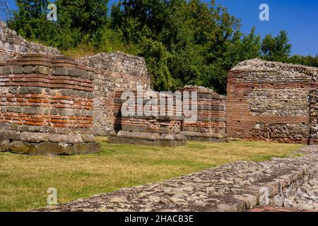 Felix Romuliana, Überreste des antiken römischen Komplexes von Palästen und Tempeln Felix Romuliana in der Nähe von Gamzigrad in Serbien Stockfoto