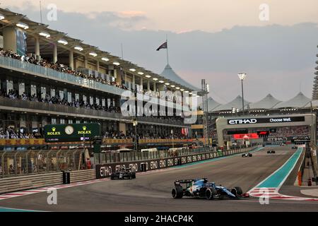 Abu Dhabi, Abu Dhabi. 12th Dez 2021. Fernando Alonso (ESP) Alpine F1 Team A521. 12.12.2021. Formel 1 Weltmeisterschaft, Rd 22, Abu Dhabi Grand Prix, Yas Marina Circuit, Abu Dhabi, Race Day. Bildnachweis sollte lauten: XPB/Press Association Images. Quelle: XPB Images Ltd/Alamy Live News Stockfoto