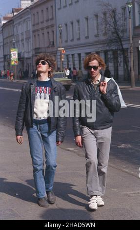 Warszawa 05,1988. Ulica Nowy Œwiat. wb PAP/Jan Morek Dok³adny dzieñ wydarzenia nieustalony. Warschau Mai 1988. Nowy Swiat Street. wb PAP/Jan Morek Veranstaltungstag unbekannt Stockfoto