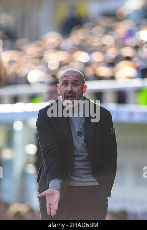 FLORENZ, ITALIEN - 11. DEZEMBER: Cheftrainer Vincenzo Italiano von ACF Fiorentina Gesten während der Serie Ein Spiel zwischen ACF Fiorentina und US Salernit Stockfoto