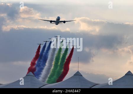 Abu Dhabi, Abu Dhabi. 12th Dez 2021. Gitteratmosphäre - Luftanzeige. Abu Dhabi Grand Prix, Sonntag, 12th. Dezember 2021. Yas Marina Circuit, Abu Dhabi, VAE. Quelle: James Moy/Alamy Live News Stockfoto