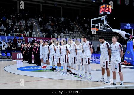 Trient, Italien. 12th Dez 2021. Bertram Derthona Basket Tortona während Dolomiti Energia Trentino vs Bertram Derthona Tortona, Italienischer Basketball Eine Serie Meisterschaft in Trient, Italien, Dezember 12 2021 Quelle: Independent Photo Agency/Alamy Live News Stockfoto