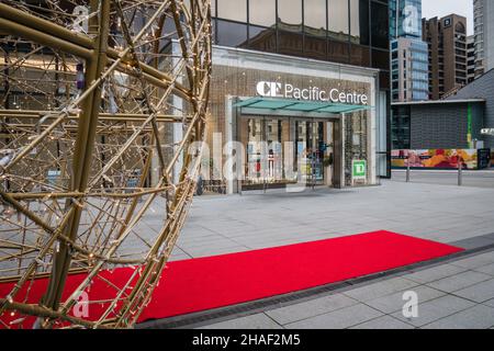 Pacific Centre ist ein Einkaufszentrum im Zentrum von Vancouver, British Columbia, Kanada, und wird von Cadillac Fairview verwaltet. Stockfoto