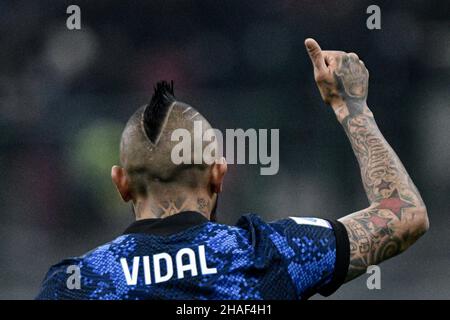 Mailand, Italien. 12th Dez 2021. Arturo Vidal vom FC Internazionale Gesten während des Spiels der italienischen Serie A Meisterschaft FC Internazionale gegen Cagliari Calcio im San Siro Stadium, Mailand, Italien am 12. Dezember 2021 Credit: Piero Cruciatti/Alamy Live News Stockfoto