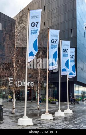 Liverpool, Großbritannien. 12th Dez 2021. G7 Banner mit Branding in der Nähe des Museums von Liverpool, das an diesem Wochenende das Außenministertreffen G7 in Liverpool veranstaltete. Kredit: SOPA Images Limited/Alamy Live Nachrichten Stockfoto